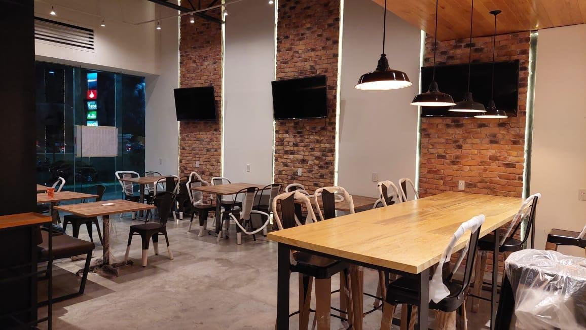 Tostipizza local 3